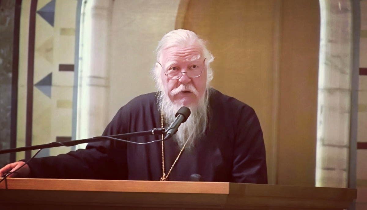 Димитрий Смирнов (07.03.1951 — 21.10.2020 гг.) — протоиерей, церковный и общественный деятель.