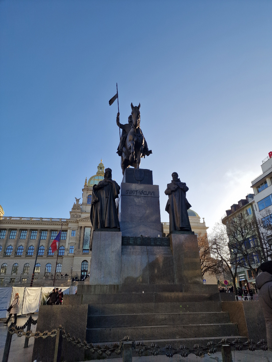 фото автора: святой Вацлав на коне, покровоитель чешских земель