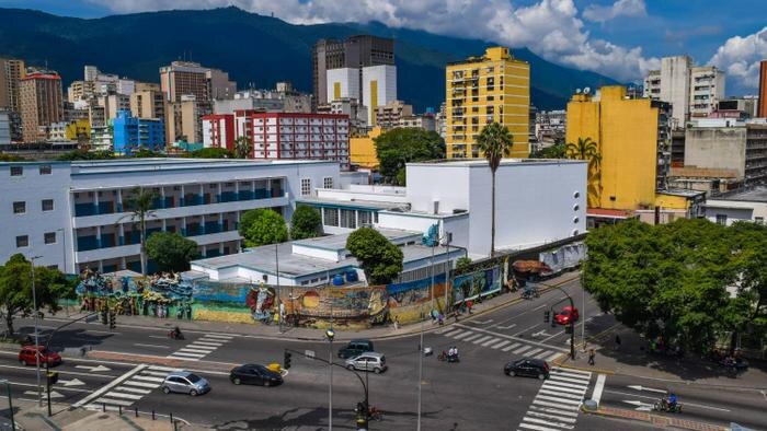 Обложка © Shutterstock / FOTODOM / Authentic travel