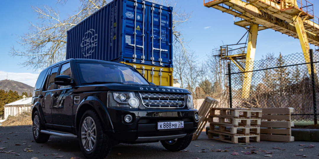 Land Rover Discovery 4 от Whelart. Масштаб 1:18.