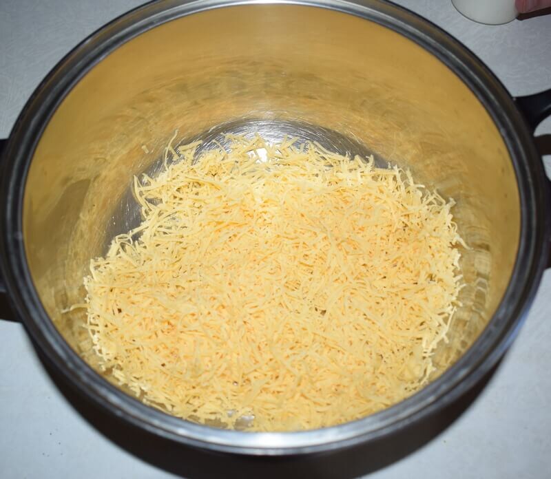 Натираем сыр