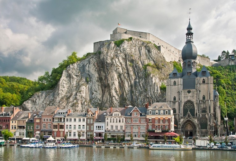 скалы Баяр у г. Динан (Бельгия)