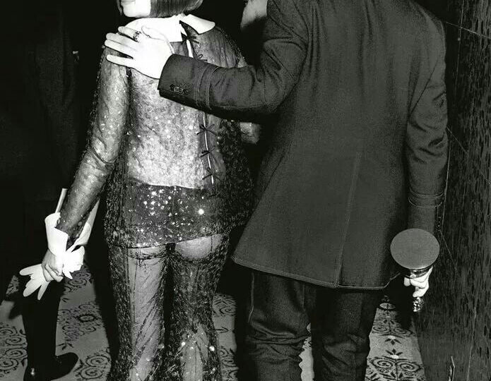 Полупрозрачный брючный ансамбль Барбры Стрейзанд = скандал 1969 года.