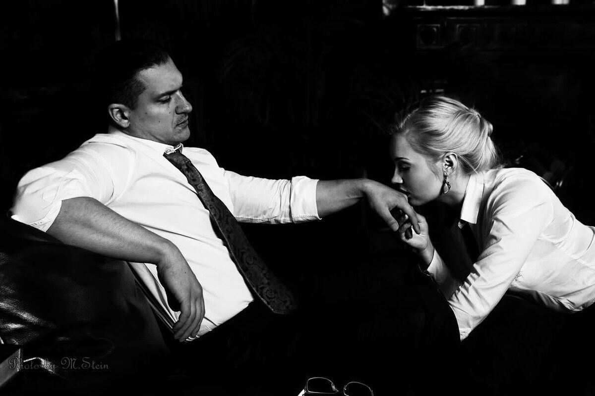 Истинная природа отношений мужчин и женщин, где женщины подчиняются, а мужчины повелевают.