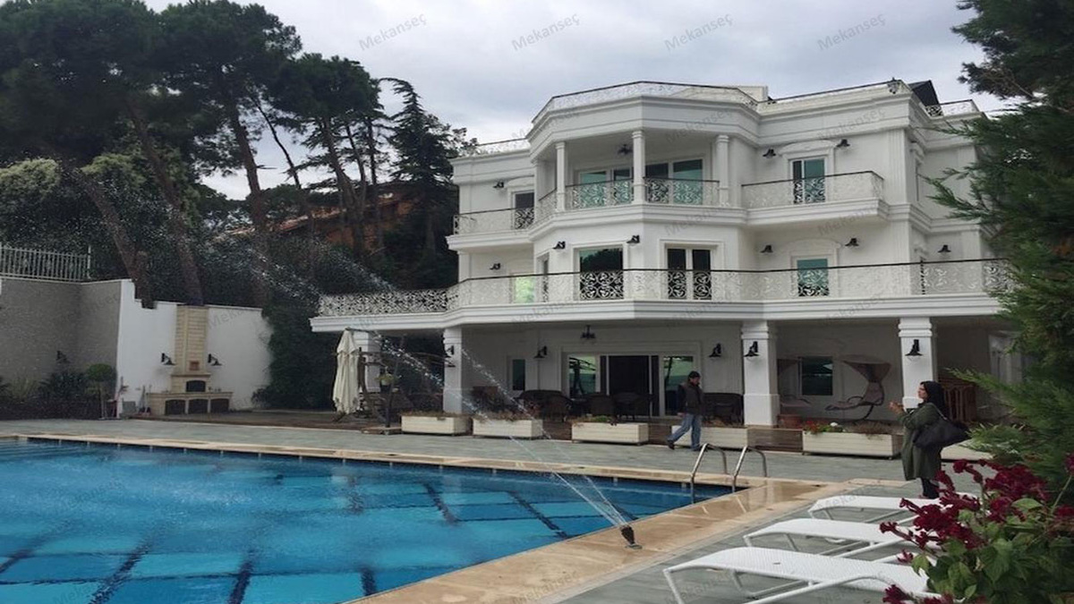Особняк в Бююкчекмедже. Фото https://mekansec.com/