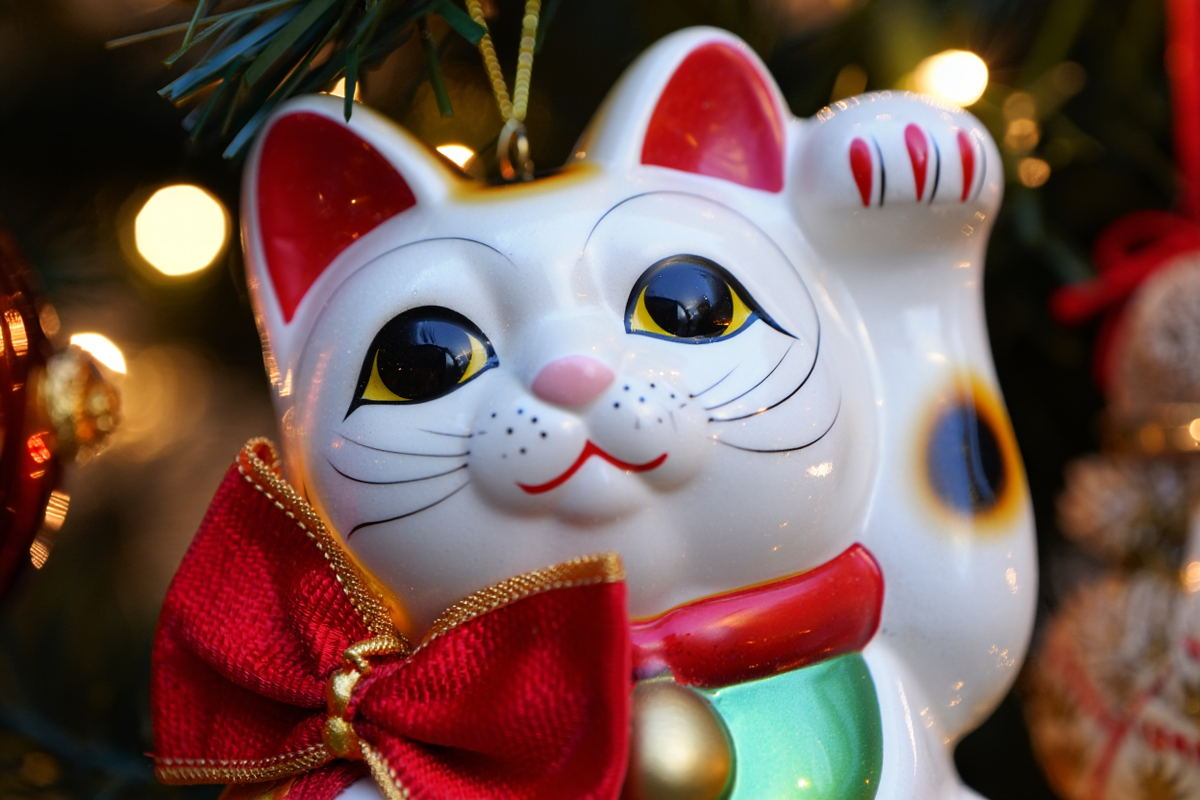 Манэки Нэко