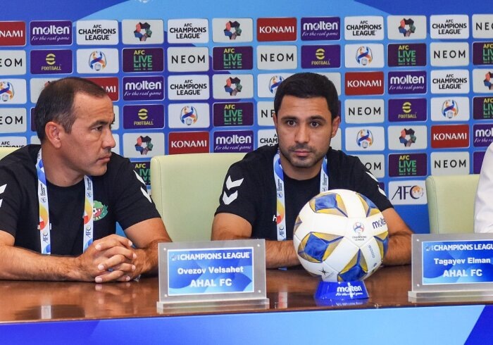 Велсахет Овезов и Эльман Тагаев. Фото с сайта centralasia.news