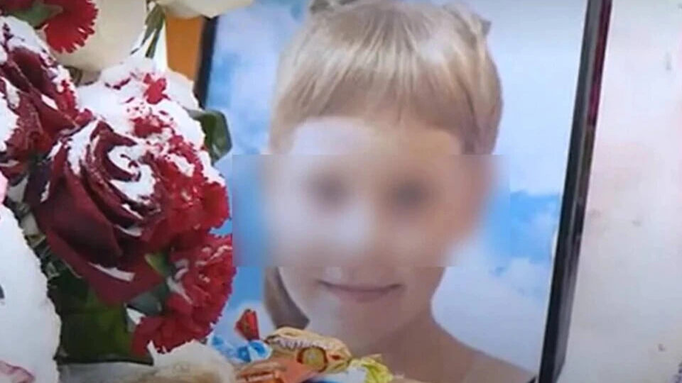 Подарок под елку — на кладбище: в Новоалтайске выясняют причины смерти 8-летнего ребенка