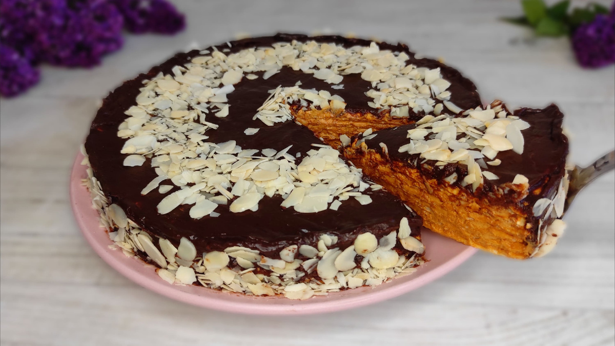 Торт из вафельных коржей и варёной сгущенкой. Фото автора.