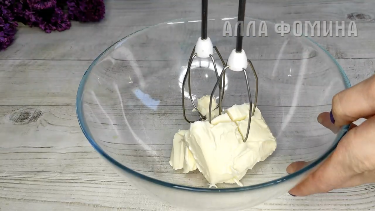 Торт из вафельных коржей с варёной сгущенкой. фото автора.