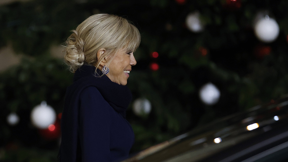   Yoan Volat / EPA / TASS- Бриджит Макрон