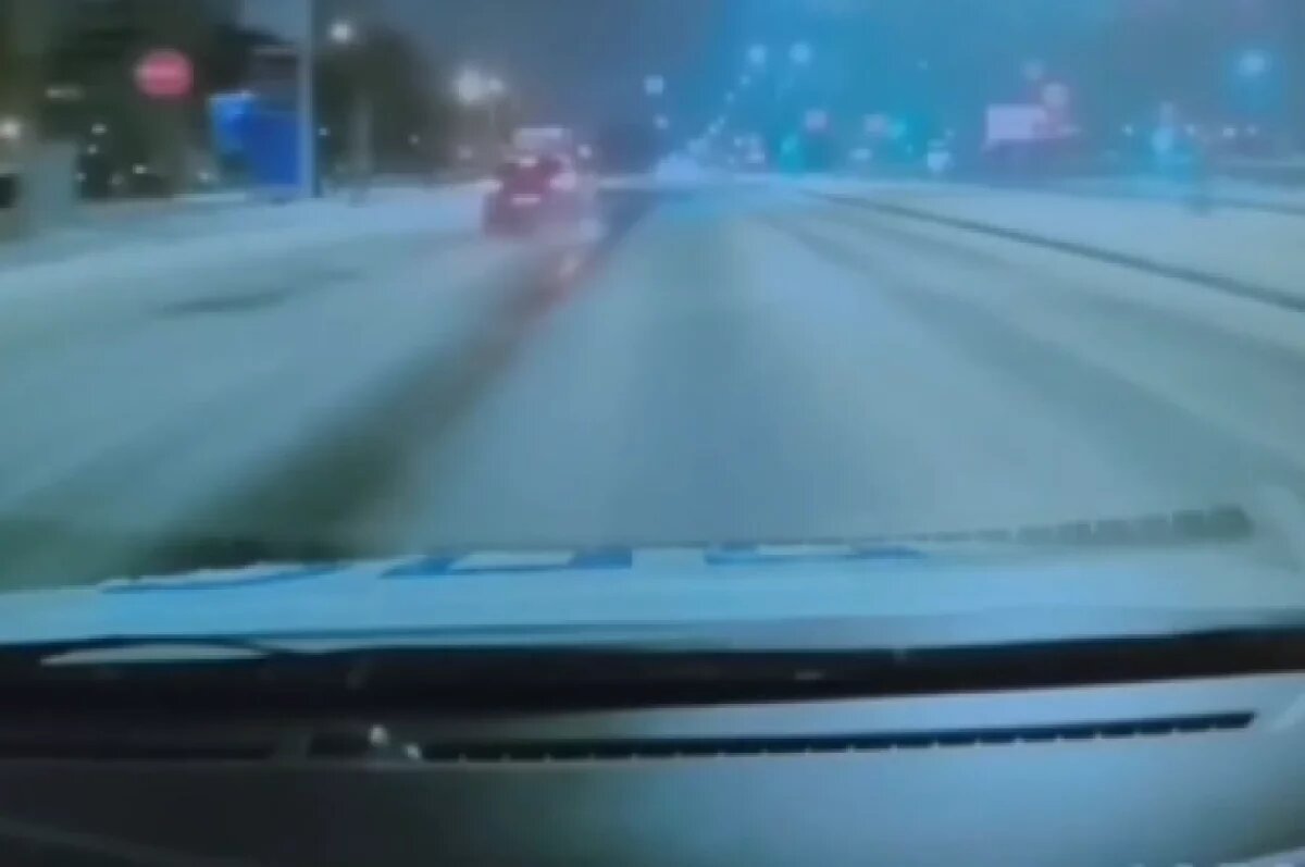    В Петербурге инспекторы ДПС задержали 18-летнего «гонщика» из Мурманска