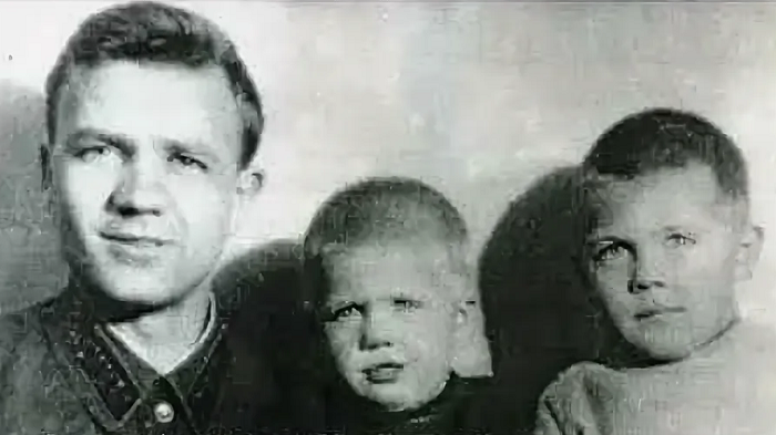 Молодцев с детьми