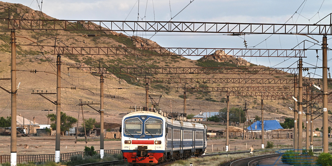 В Караганде-25. Восьмая ночь – с гор на электровоз