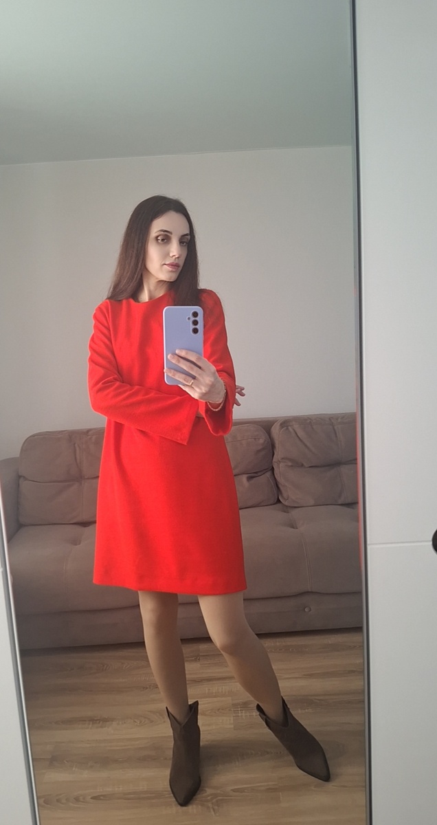 Потрясающий результат за копейки: Мама сшила платье и юбку из одного отреза. Секрет в модульном крое