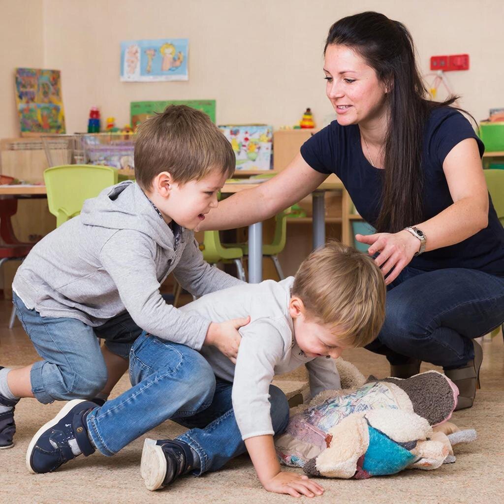 мой малыш дерётся в садике