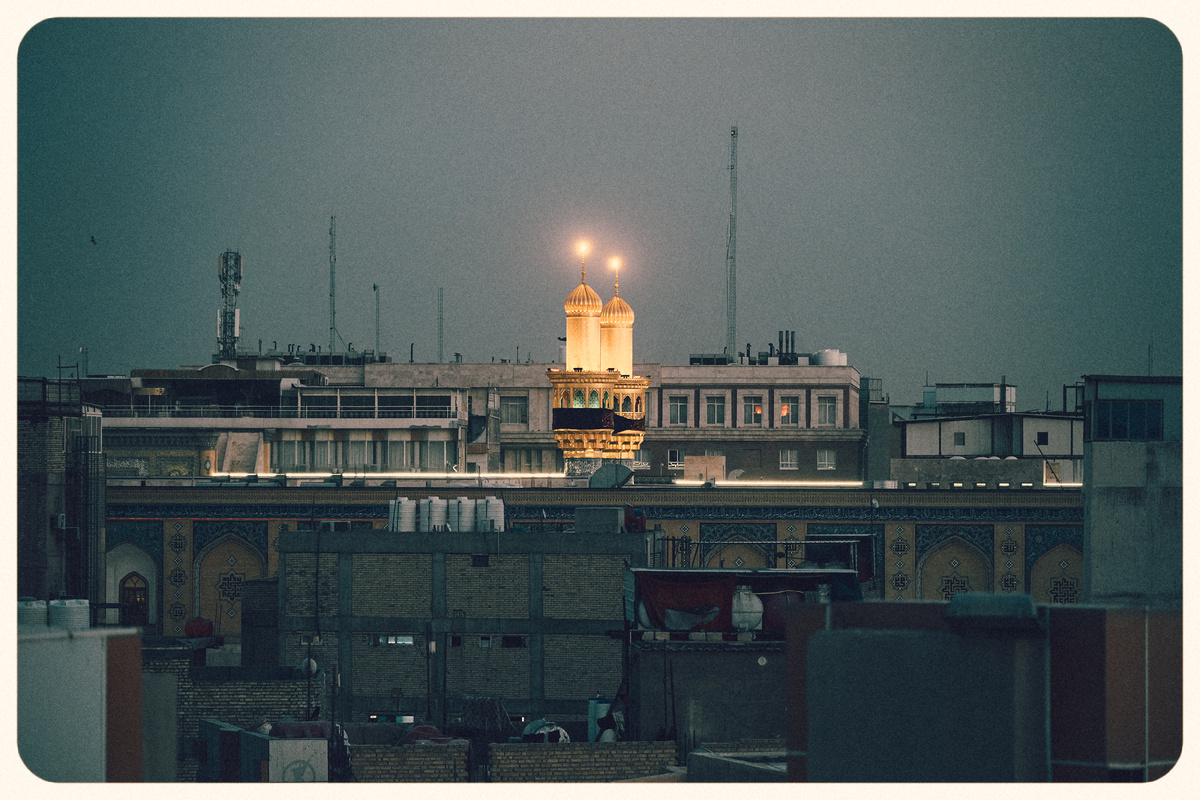 Кладбище Вади ас-Салам. Эн-Наджаф. Ирак. Фото: Михаил Рябинин (c) 2025-2026