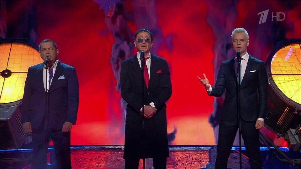 Фото из открытых источников. Николай Расторгуев, Григорий Лепс и Шаман пронзительно исполнили "На безымянной высоте".