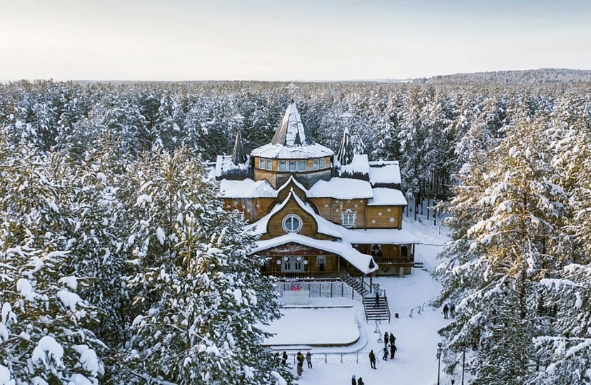 Дом деда мороза.