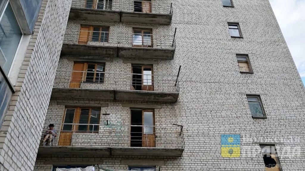 Дом на ул. Сологубова,, 56. Фото портал "Новости Волгограда"📷    Без ГВС, лифта и мусоропровода: волгоградская 9-этажка засветилась на федеральном уровне
