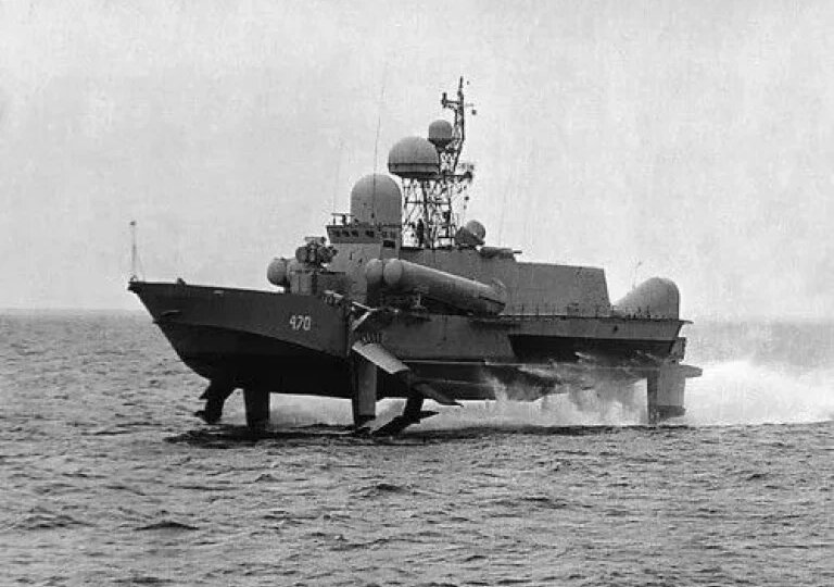 «Шторм»: самый быстрый ракетный катер СССР, который буквально летал над морем
