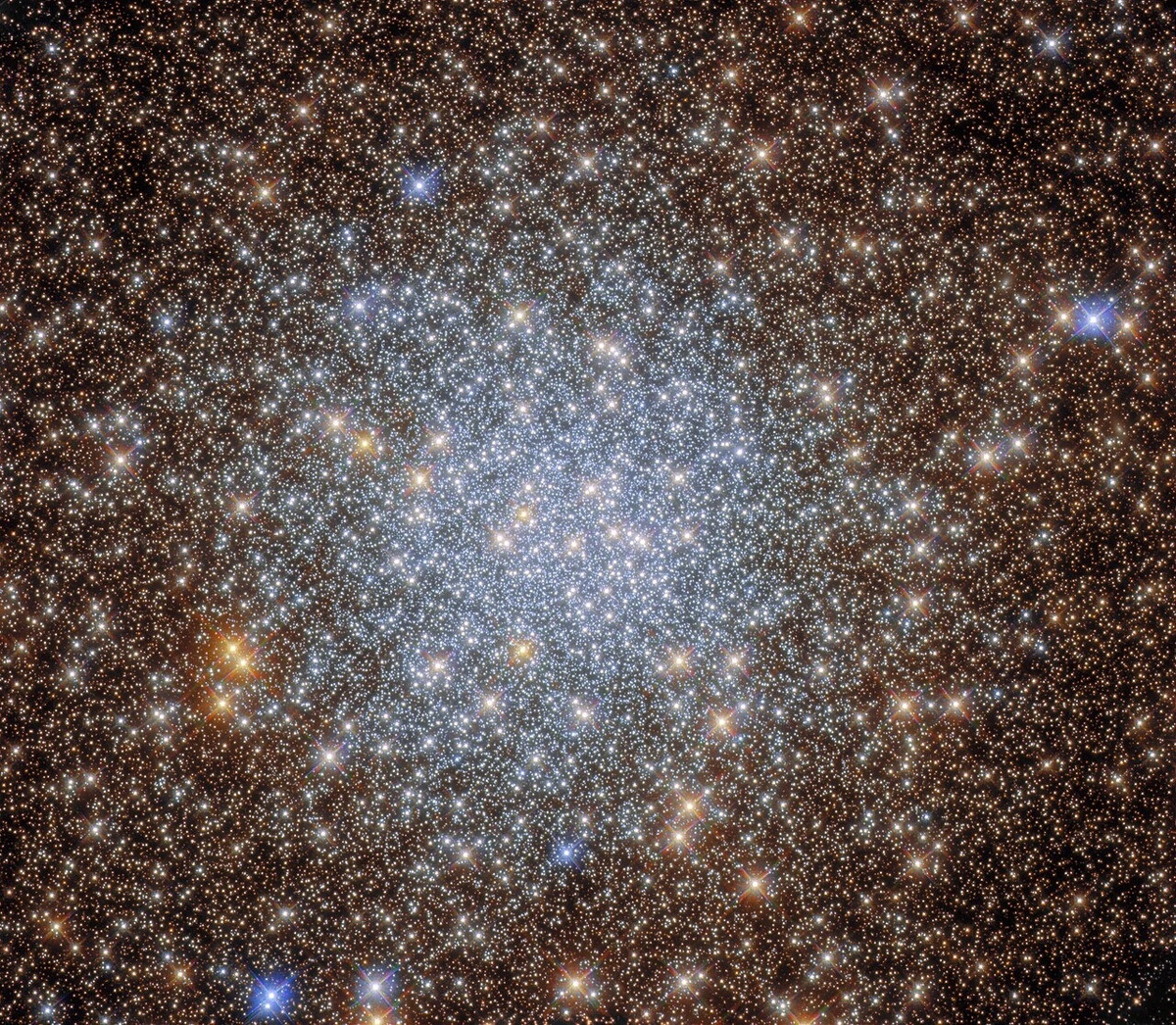 Источник: ESA / Hubble & NASA, R. Cohen, CC 4.0  📷

