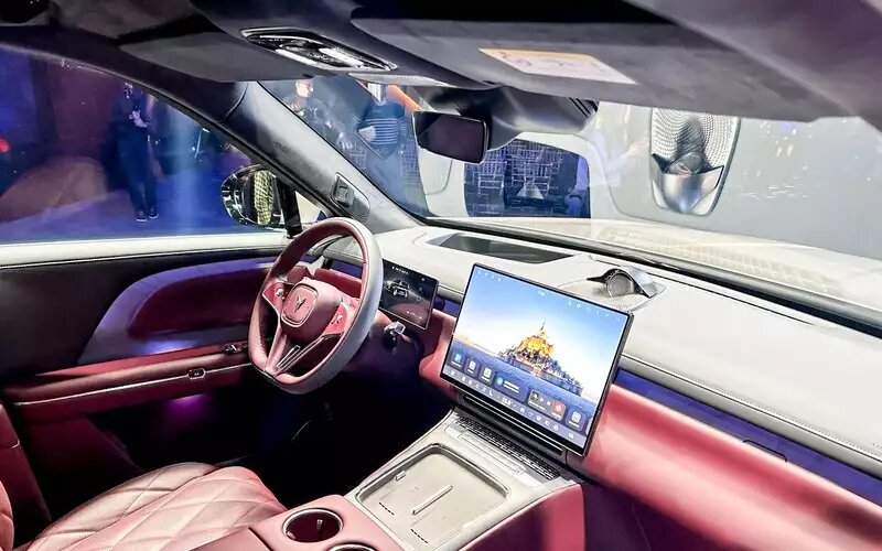    Интерьер Voyah Taishan