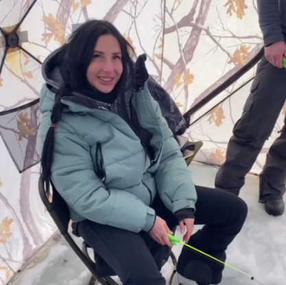       Потеря дорогого украшения не сильно расстроила островитянку / скриншот видео тelegram-канал rybak.borodach