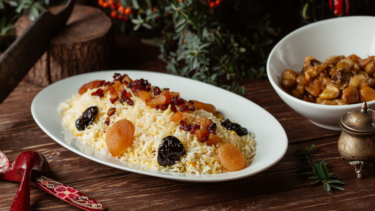    "Рисовая кутья с изюмом и орехами. Фото: Freepik"