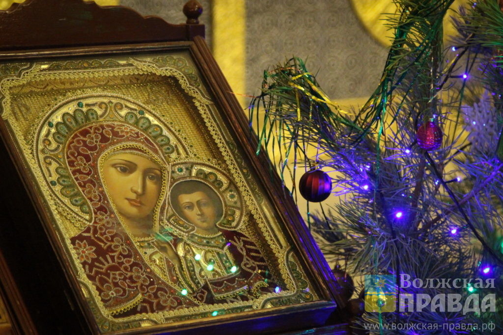     Пришли Святки — пора на Колядки: традиции 6 января
