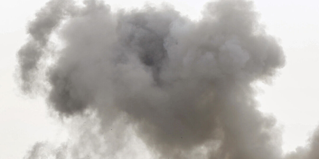 В Твери обломок дрона влетел в окна девятиэтажки. Один человек погиб, двое пострадали