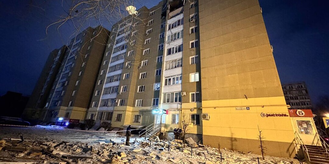 В Твери обломок дрона влетел в окна девятиэтажки. Один человек погиб, двое пострадали