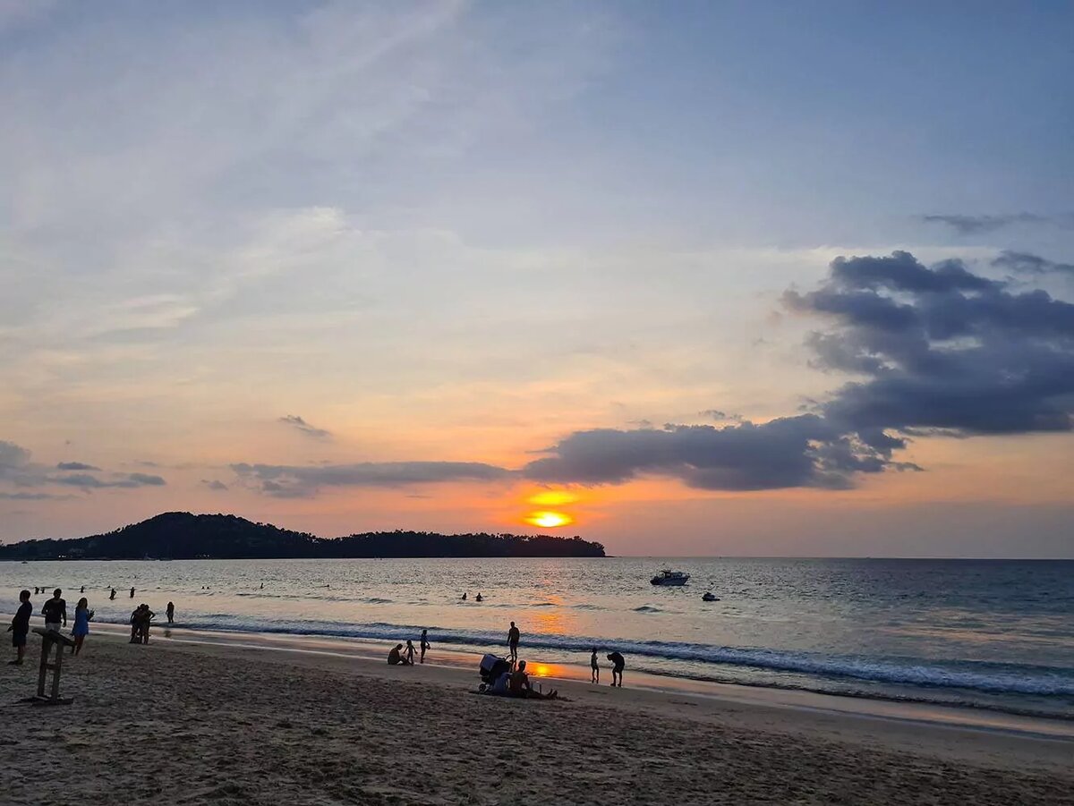 Фото с сайта https://phuket-insider.com/.