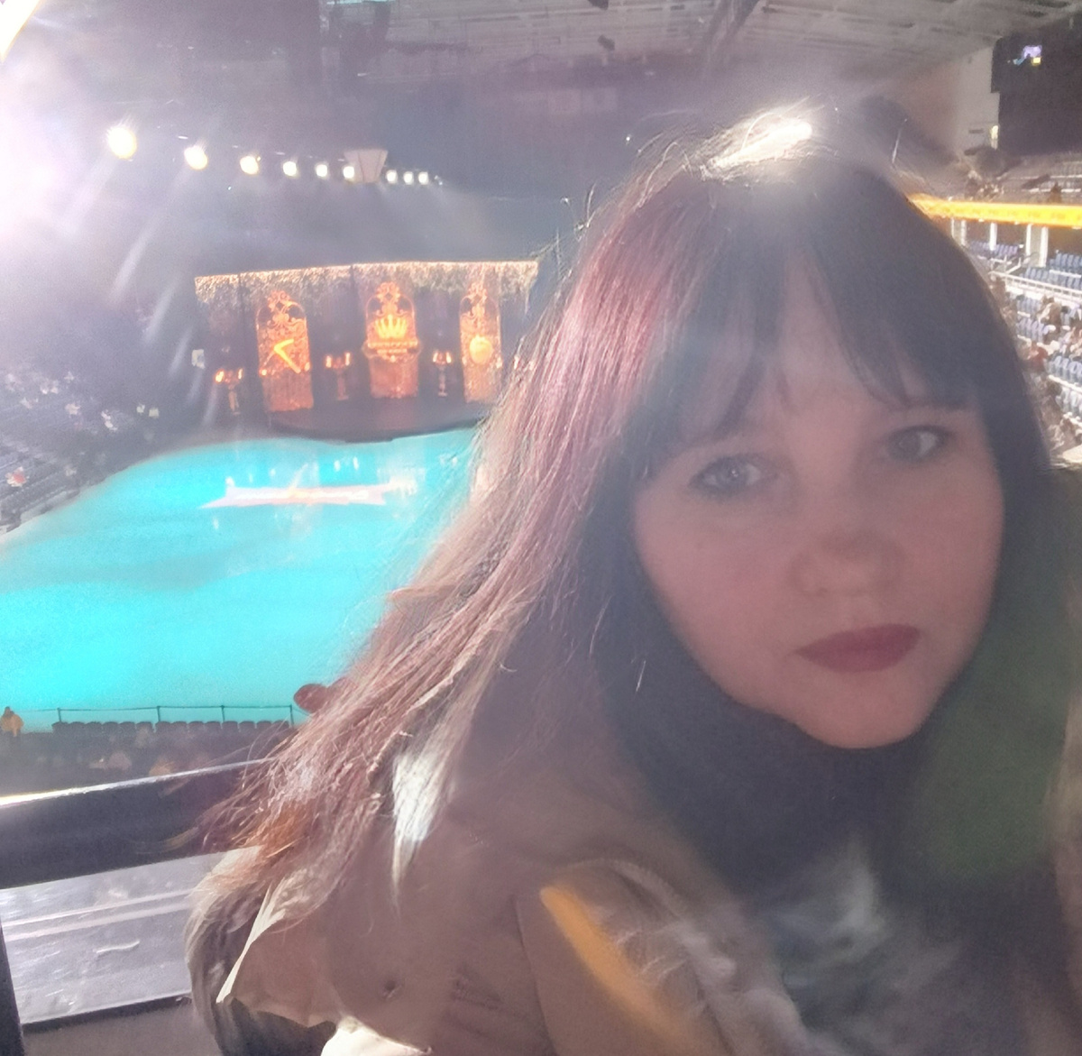 " педикюрша" на ледовом шоу 