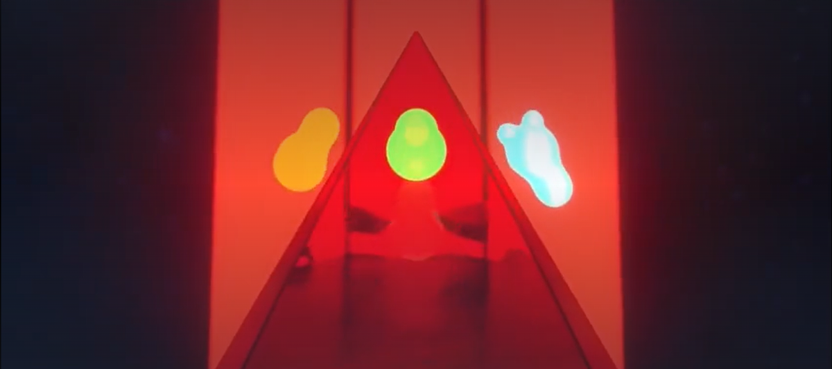 Кадр из клипа Believer 