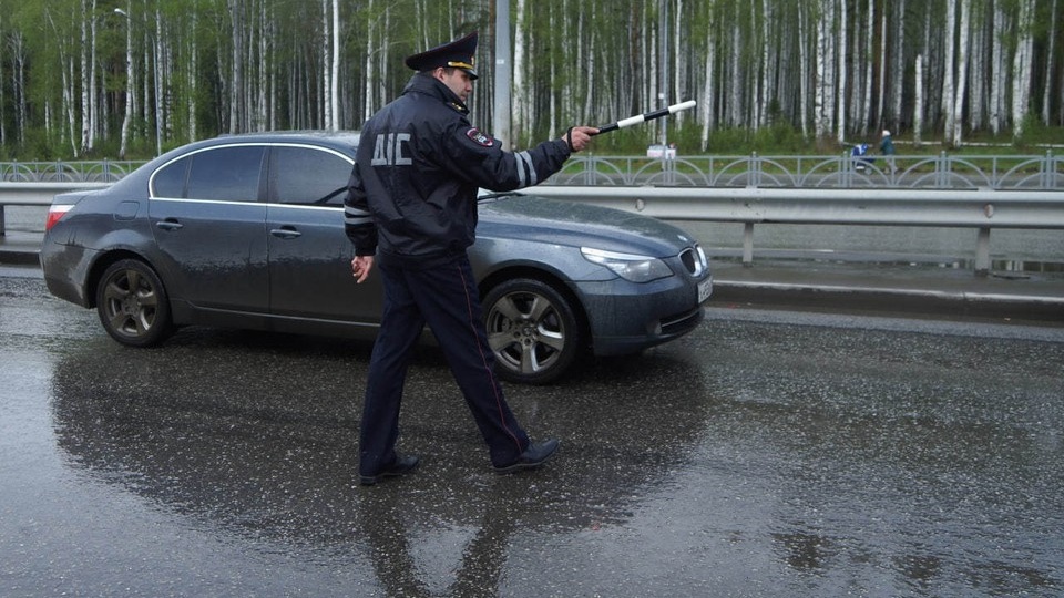 В России с 9 января намерены штрафовать за тонировку на любых машинах