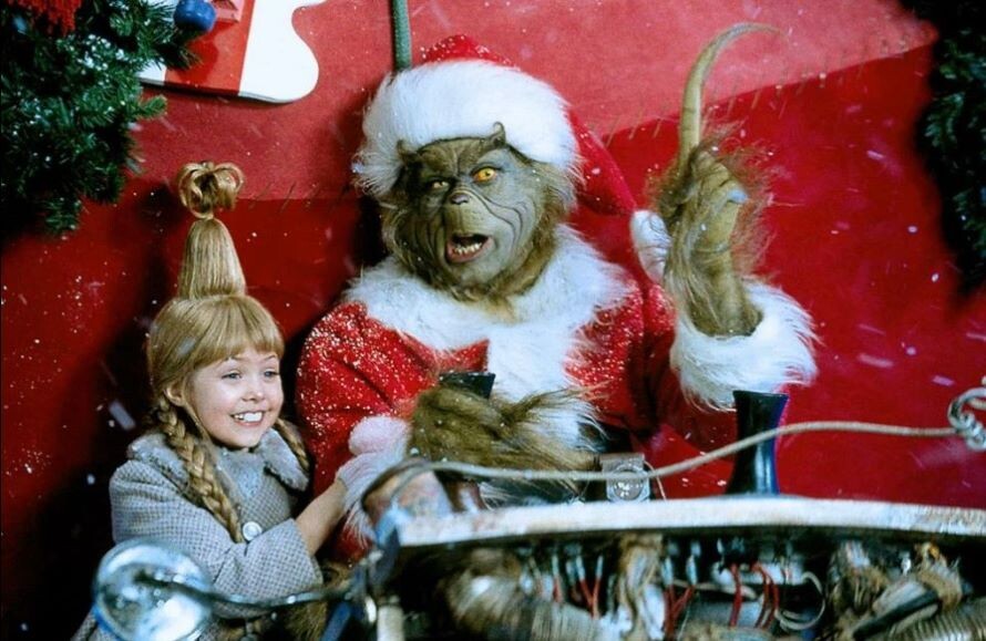    Фото: кадр фильма «Гринч – похититель Рождества» (12+)