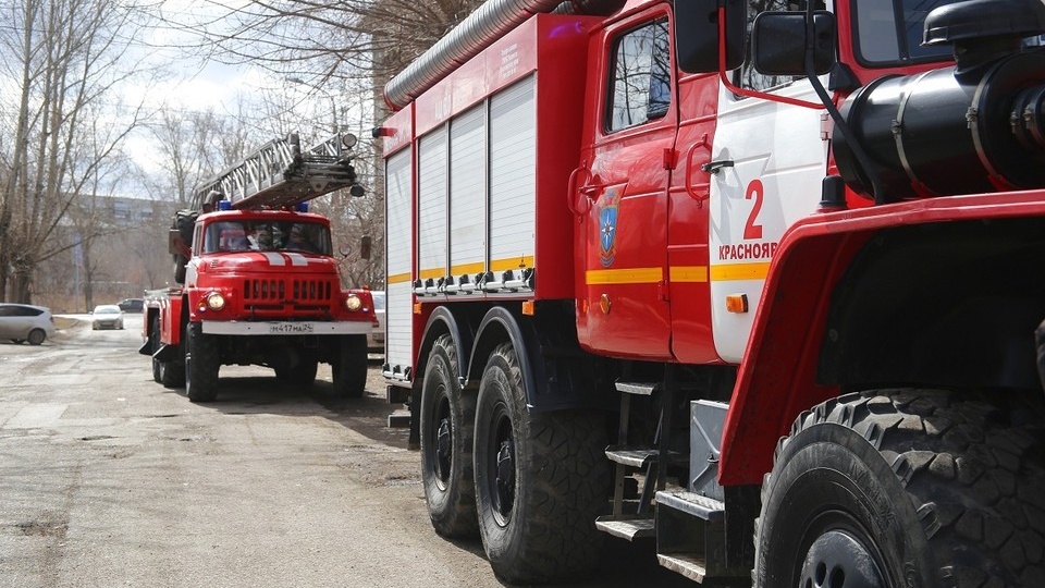 В Лесосибирске мужчина уснул с сигаретой и пострадал в пожаре