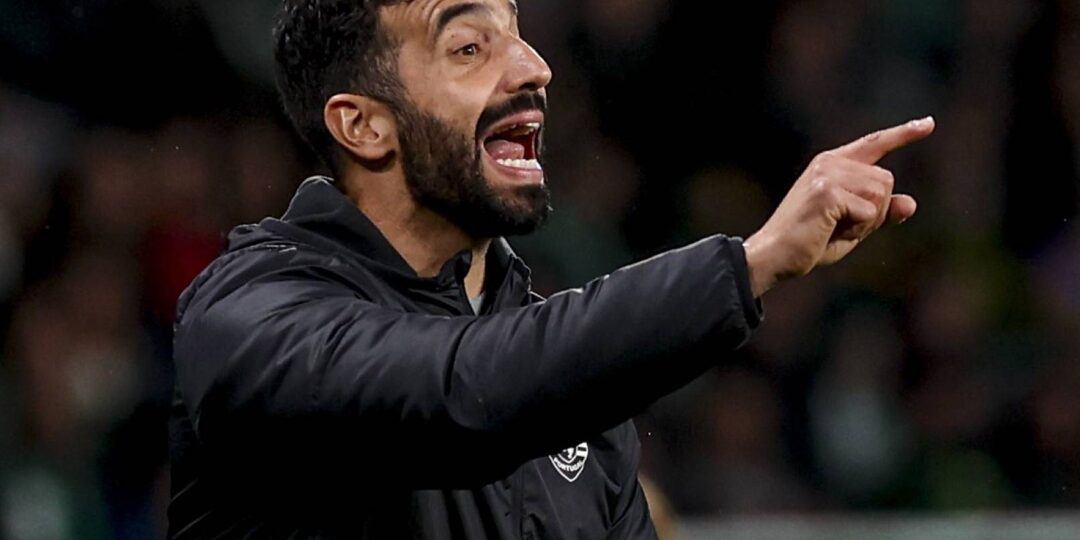 «Красавчик и мужчина, не прогнулся»: Как Аморима провожали болельщики «Манчестер Юнайтед»