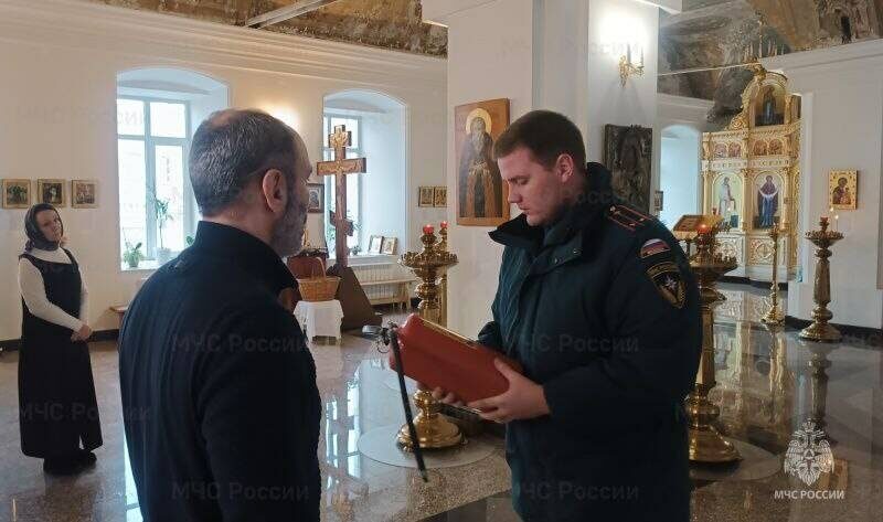 В храмах Татарстана перед Рождеством проверили пожарную безопасность