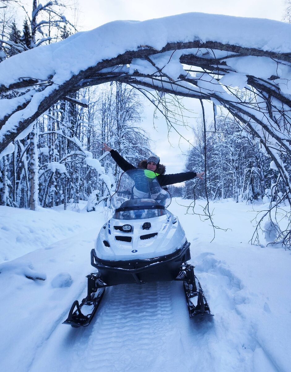    Юлия Глушкова разбилась на снегоходеСоцсети Юлии Глушковой