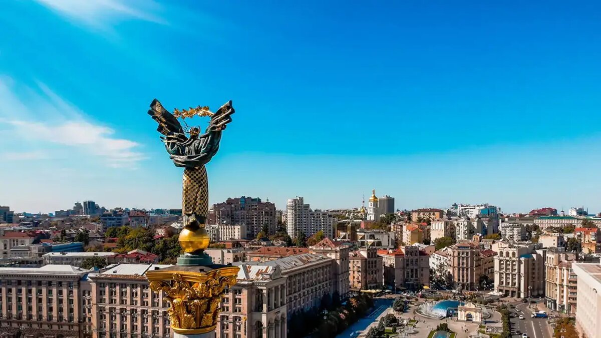    Киев. © unsplash.com/Glib Albovsky