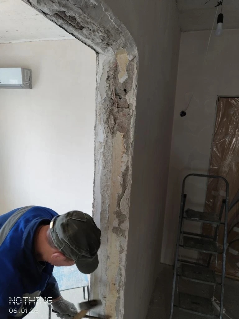 Папа трудится)