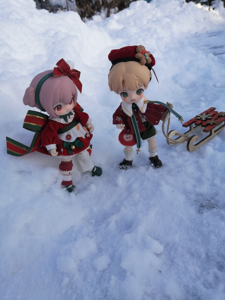 Ганс и Греттель на прогулке