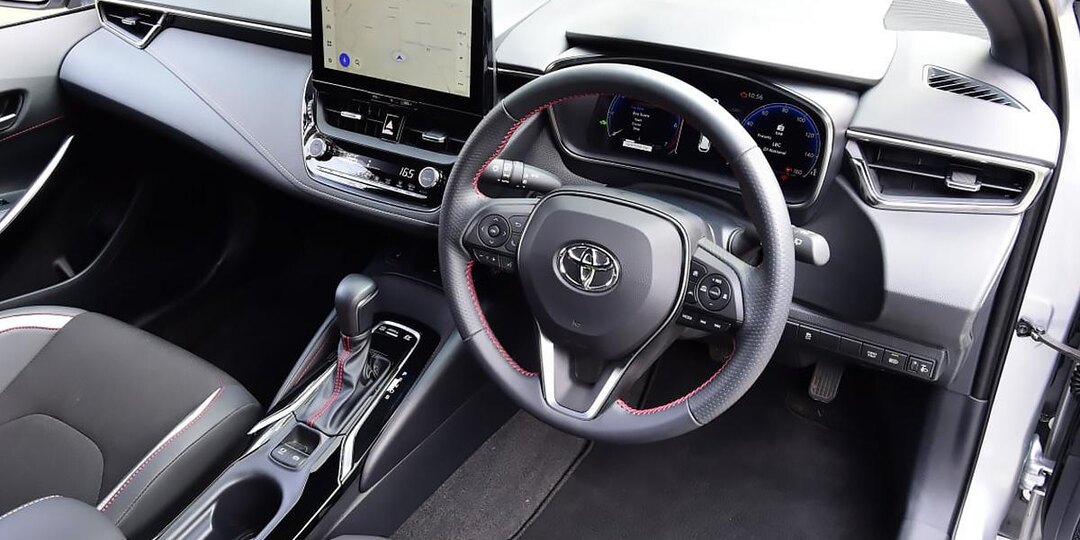 Запретят ли в России праворульные автомобили? В Росстандарте дали ответ