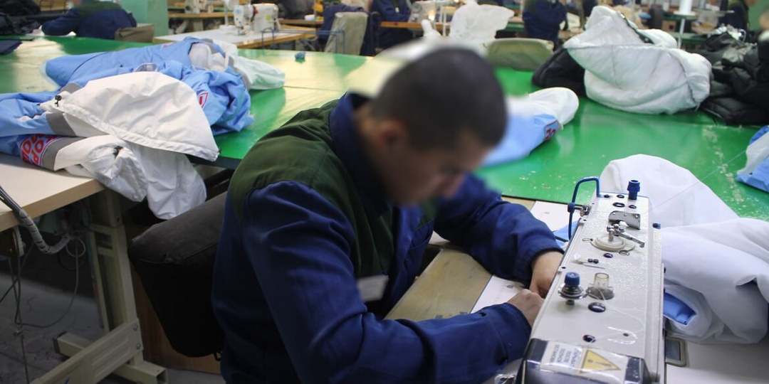 За три года зарплата омских осужденных выросла более чем на 50%