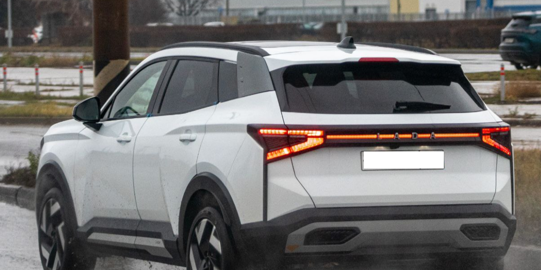 ВАЗ вновь облажается Лада Азимут — это провал. Известна цена и оснащение базовой комплектации Азимута