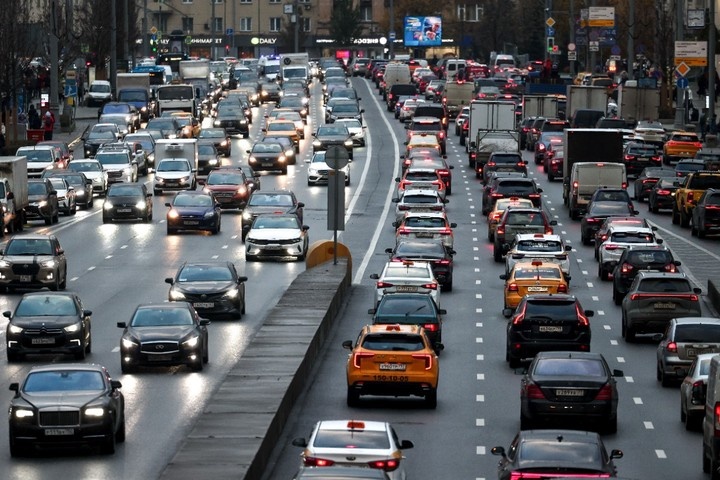 В России призвали ввести бессрочный мораторий на любые изменения статуса праворульных автомобилей