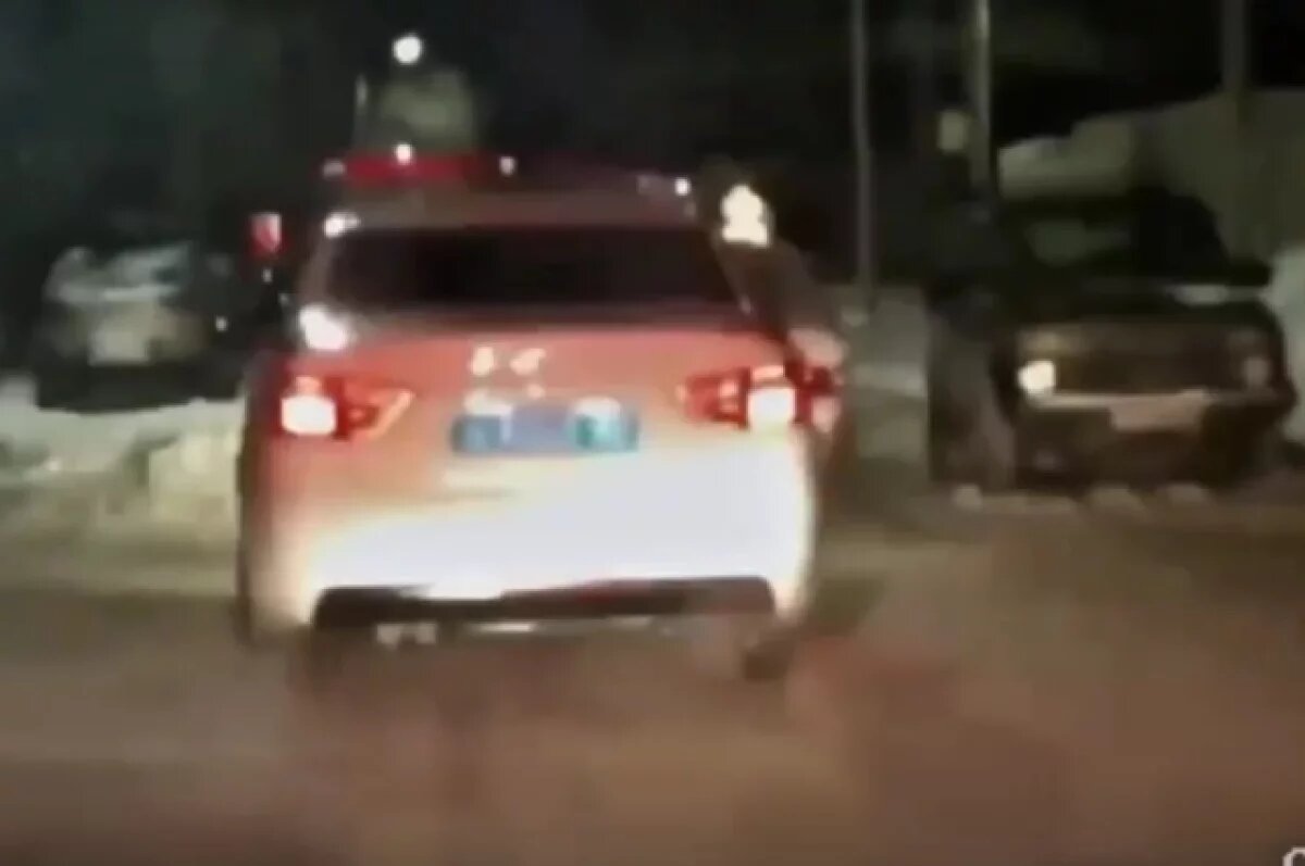    В Самаре догнали и вытащили из машины пытавшегося скрыться подростка