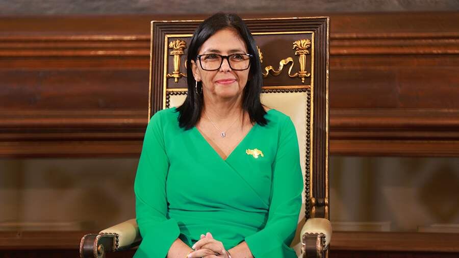 Politico назвала четыре требования Трампа к сменщице Мадуро